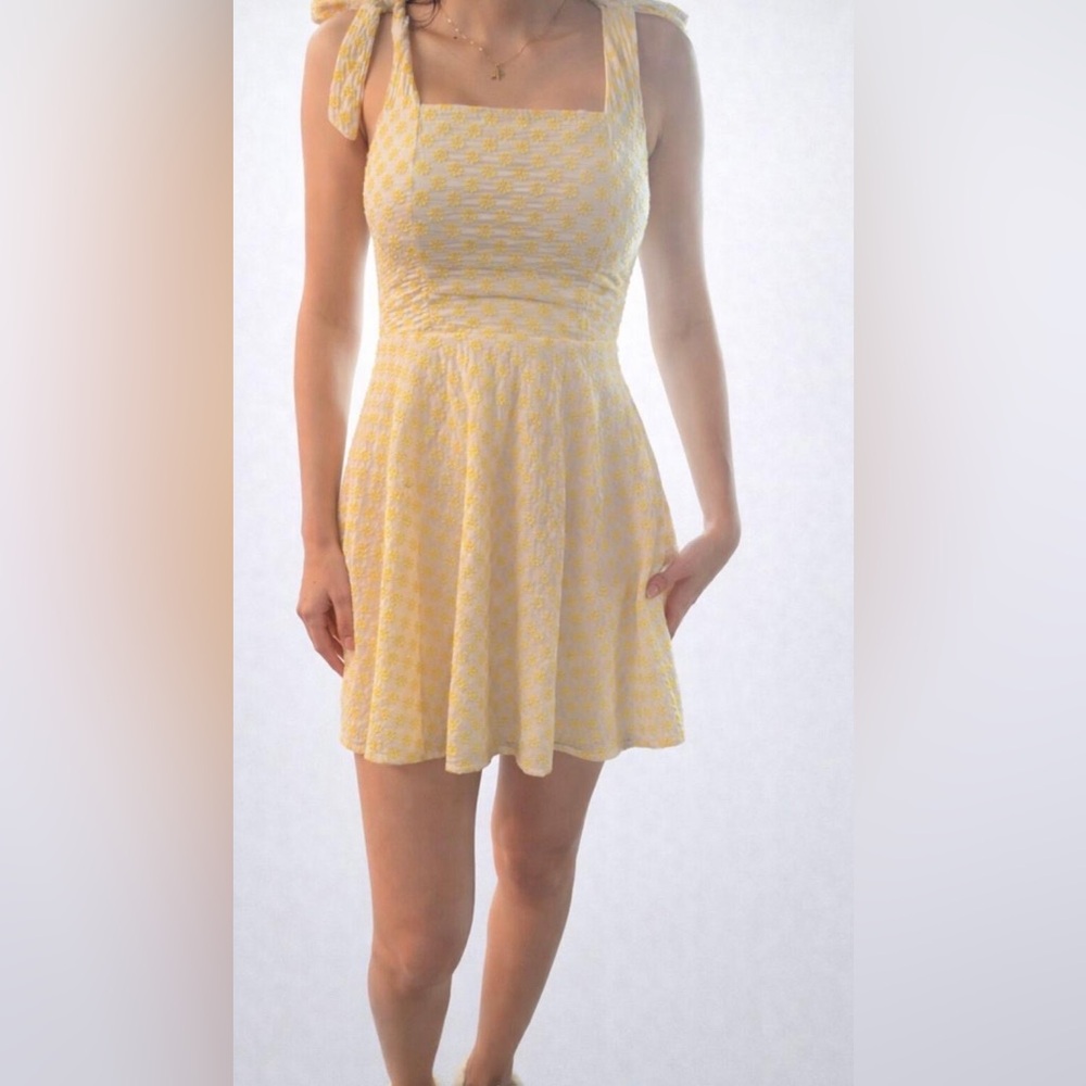 Yellow Sleeveless Women's Dress